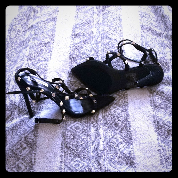 Perfect shoes - Picture 1 of 3